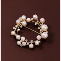 XSB164 - Elegant Pearl Wreath Saree Brooch